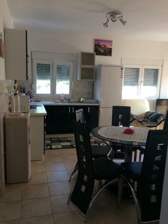 Apartmani Livk Debeljak Exterior foto