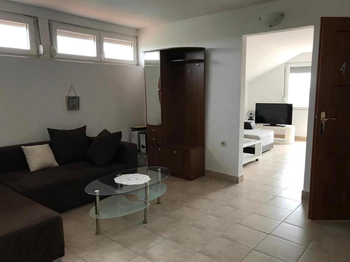 Apartmani Livk Debeljak Exterior foto