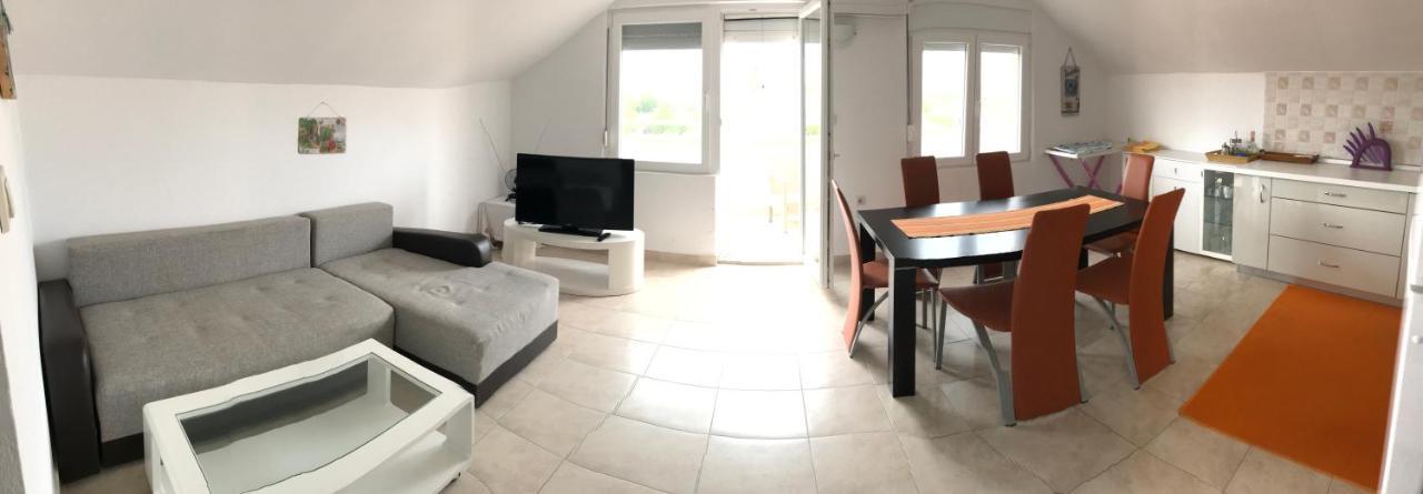 Apartmani Livk Debeljak Exterior foto